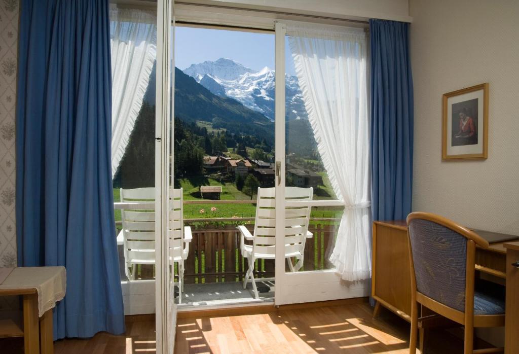 Hotel Berghaus Wengen Zimmer foto